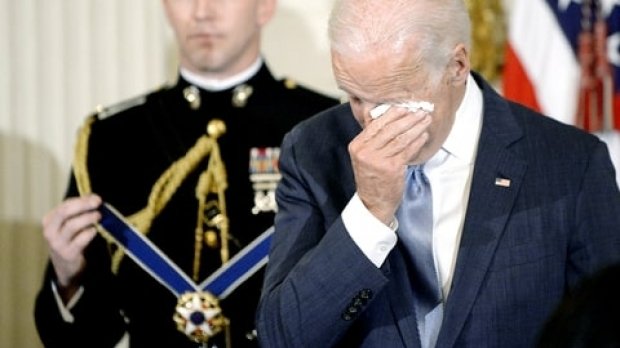 Barack Obama i-a oferit vicepreşedintelui Joe Biden cea mai înaltă distincţie civilă VIDEO