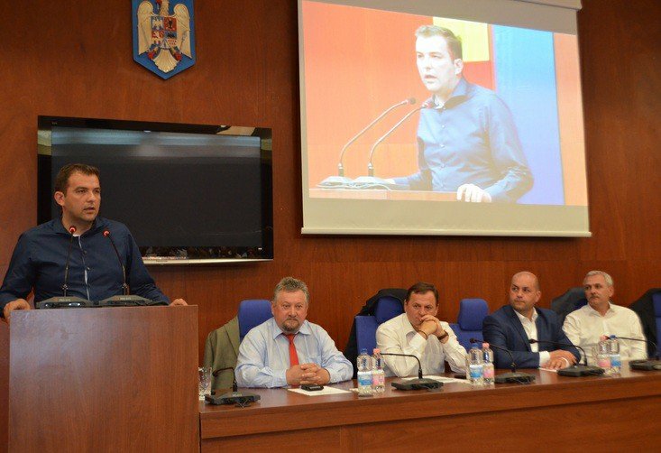 Reacția fostului aspirant la funcția de primar al Aradului din partea PSD, Sebastian Bulumac, la adresa protestatarilor arădeni!