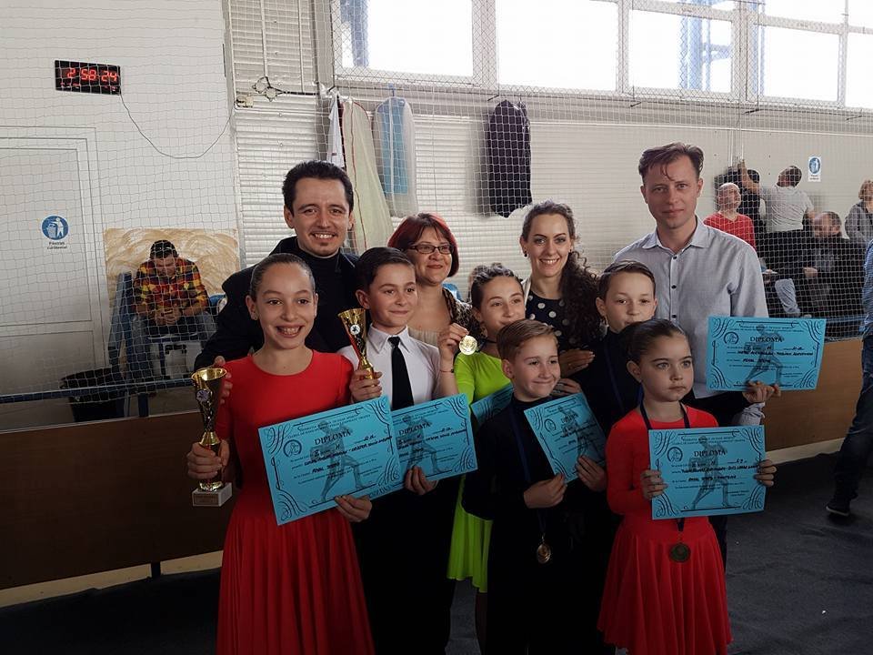 Rezultate foarte bune pentru reprezentanţii Școlii de Dans Royal Steps Arad la Oradea