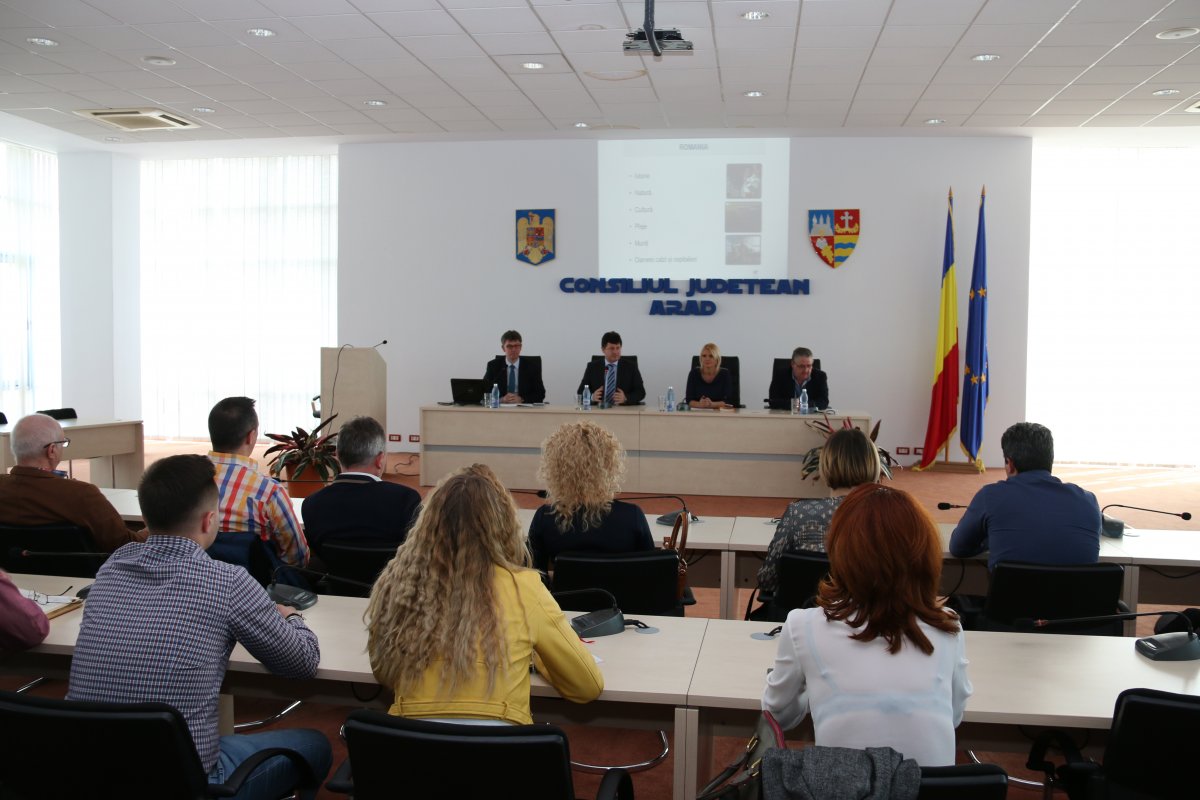 Întâlnire pentru dezvoltarea turistică a Aradului