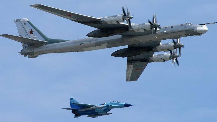 Statele Unite au interceptat două bombardiere rusești