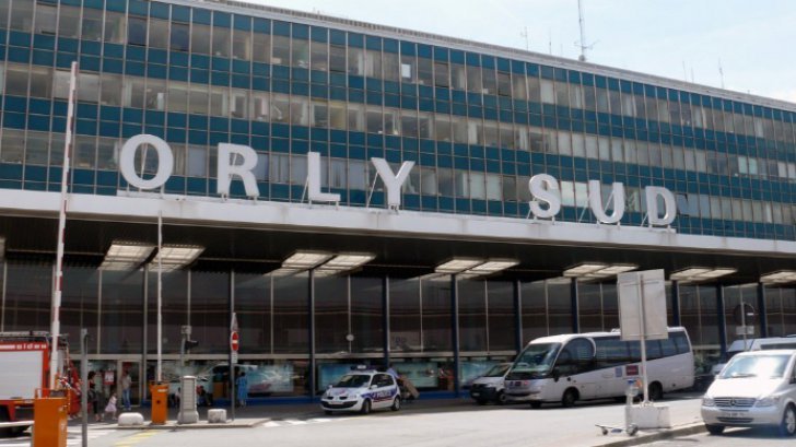 Două incidente armate în Paris. Aeroportul Orly, evacuat, după ce un bărbat a fost ÎMPUŞCAT MORTAL