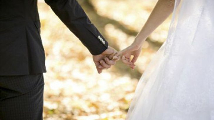 Ce înseamnă dacă visezi nuntă sau că te căsătoreşti