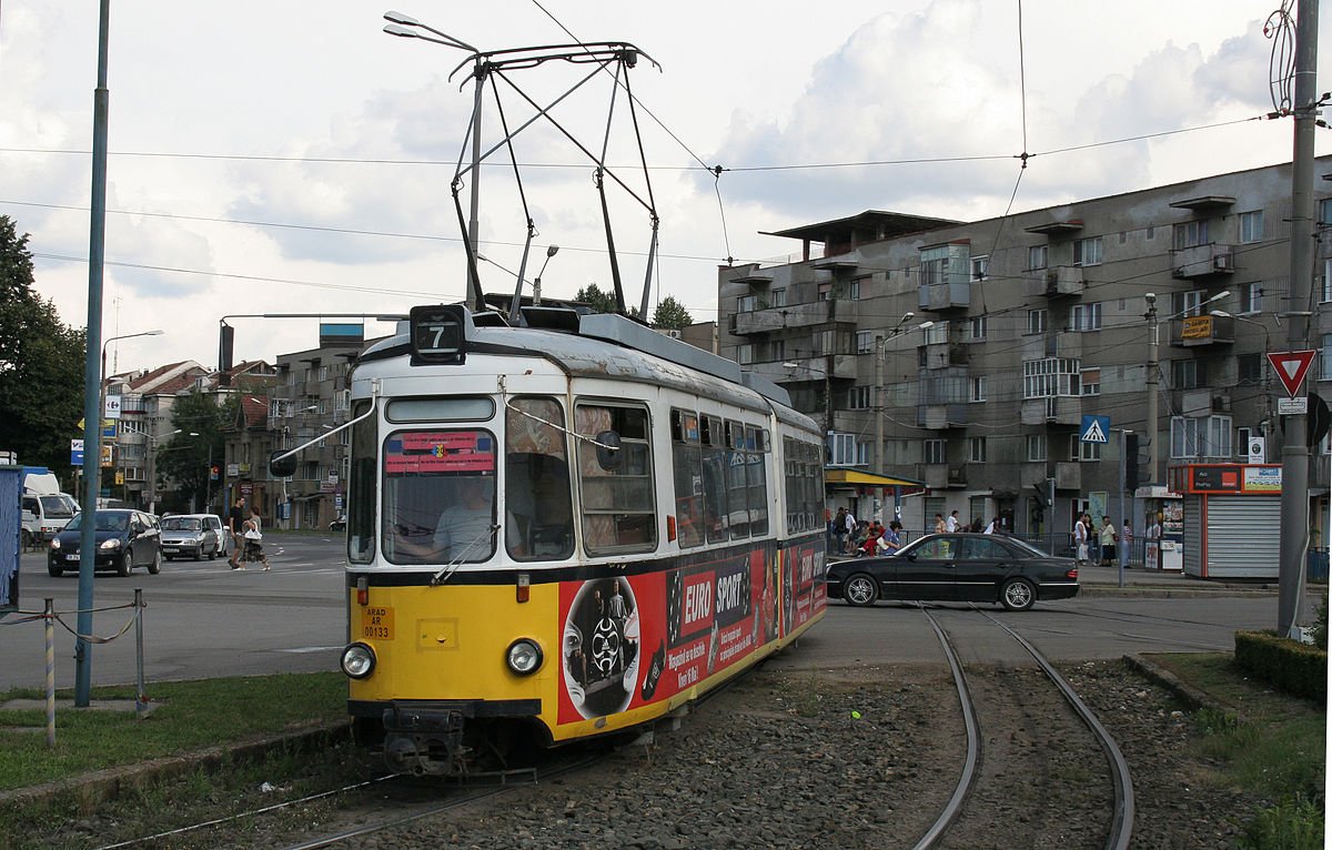 Oprire temporară a circulaţiei tramvaielor în zona Micălaca