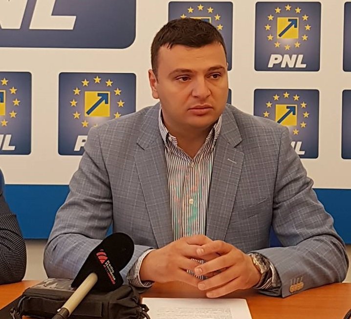 Sergiu Bîlcea (PNL): „Se lucrează intens la străzile din Arad”