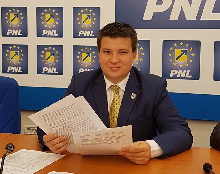 Bogdan Boca (PNL): „Domnule deputat PSD Todor, lăsați minciuna! Aduceți fonduri de la guvern pentru subvenția căldurii!”
