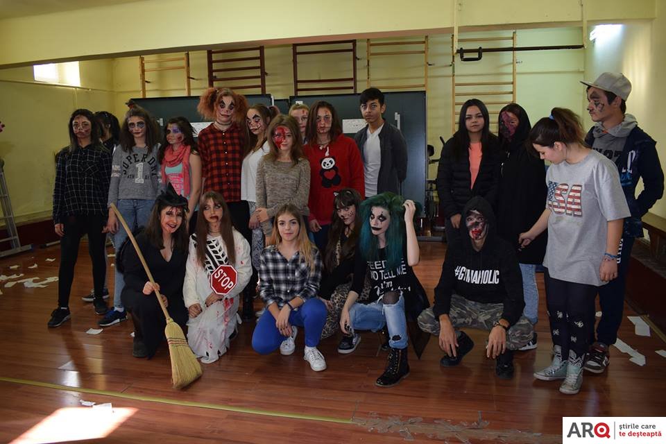 Funny Halloween la Liceul Tehnologic Francisc Neuman din Arad!  We had lots of fun!