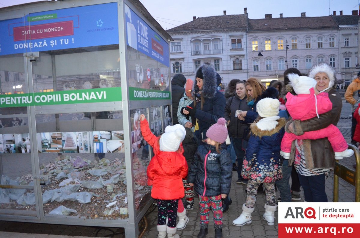 Cele 10 grupe de la Grădinița PP Furnicuța au donat 30 kg de monede pentru 