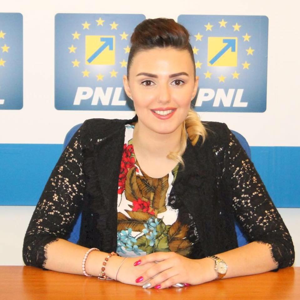  Patricia Dinga (PNL): „Vărcuș o consideră incapabilă pe Firea pentru excedentul bugetar al Bucureștiului.”