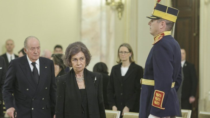 Imagini sfâșietoare surprinse la funeraliie Regelui Mihai. Monarhii Europei, vizibil emoționați