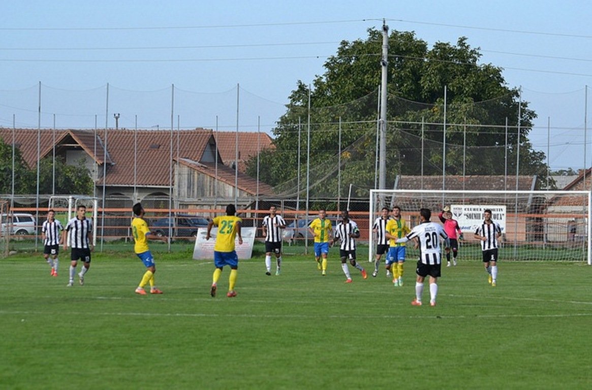 Eşec falimentar: FC Bihor - Şoimii Pâncota 1-0