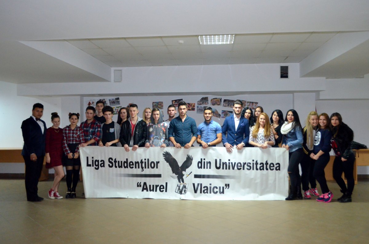 Votați MISS și MISTER Q Boboc 2015 de la Universitatea „Aurel Vlaicu” din Arad