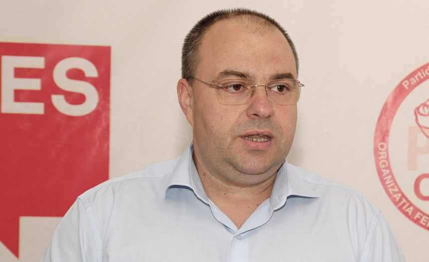 Adrian Todor (deputat PSD): „CJA putea construi un Matern nou cu banii „îngropați“ în Aeroportul Arad“