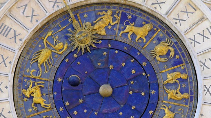 Horoscop de weekend 23-25 februarie 2018: Zodia care va avea un mare succes la bani
