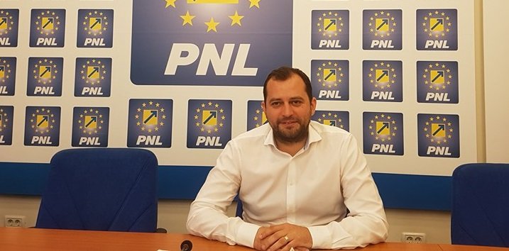 Răzvan Cadar (PNL) : „Guvernul PSD a refuzat de la finanţare 77 de kilometri de drum judeţean în Arad”
