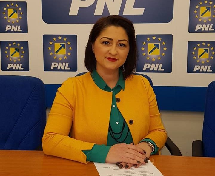 Roxana Tabuia (PNL): „Când proiectele Aradului sunt pe masa consilierilor, cei din PSD își iau un weekend prelungit”