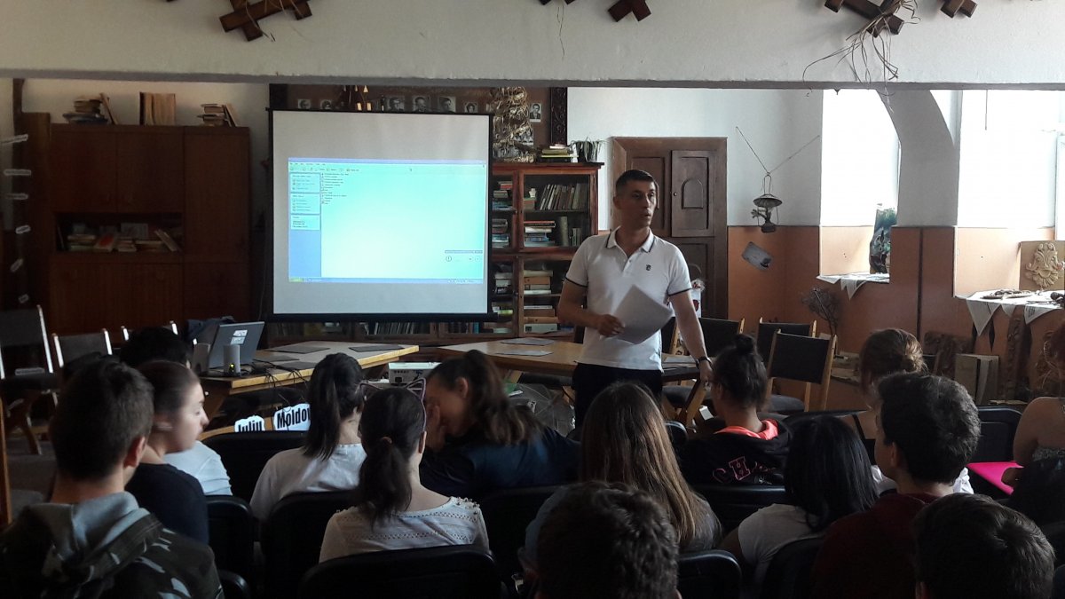Elevii Liceului Tehnologic ,,Iuliu Moldovan” Arad au participat la Programul  ,,Iniţiativa Globală pentru Tineri” – The John Maxwell Team România
