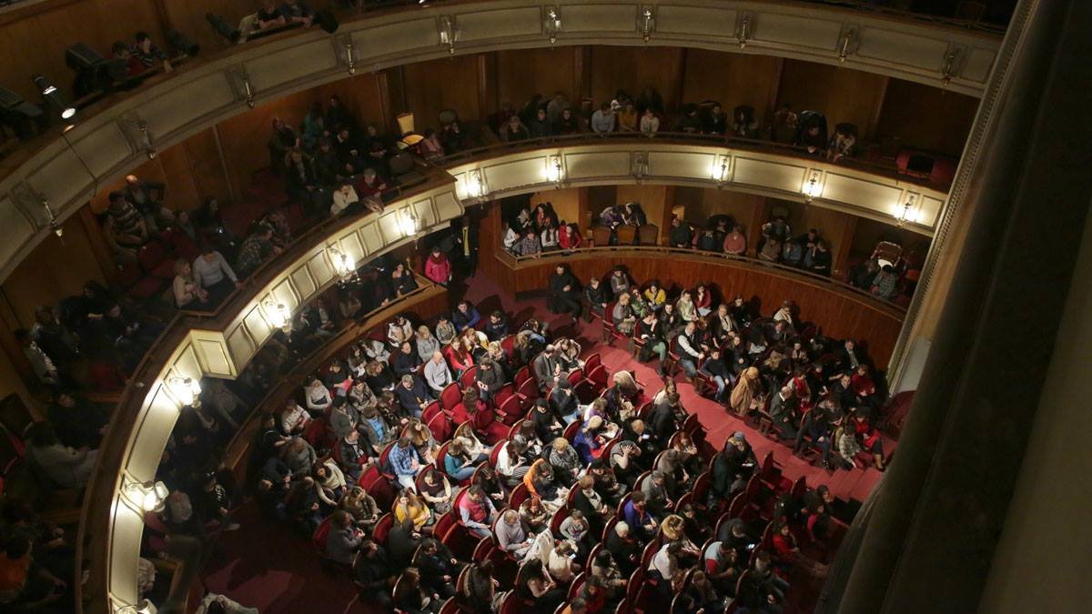 Bucurie. Spectacol. Aplauze. Teatrul Clasic “Ioan Slavici” la finalul anului teatral 2017 -2018