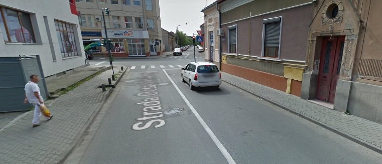 Atenţie arădeni! La intersecţia străzilor Octavian Goga cu Mărăşeşti, semafoarele nu funcţionează!