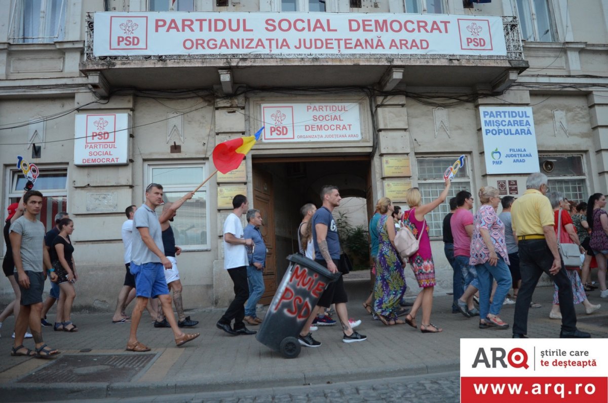Vineri seara Aradul a fost solidar cu Diaspora (FOTO)
