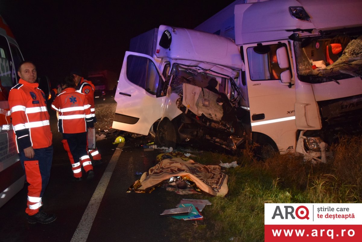 Șofer de 50 de ani mort în accident cu TIR contra carosată lângă Hanul de la Răscruce