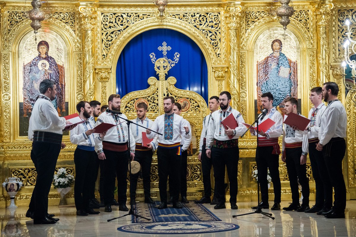Concert extraordinar susținut de Grupul psaltic „Chivotul” din Iași, în Arad