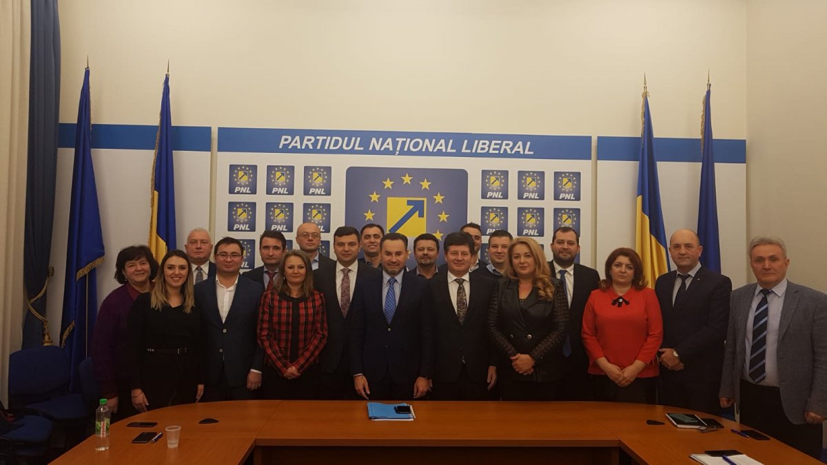 PNL Arad și-a stabilit candidații pentru conducerea CJA, Primărie și pentru alegerile parlamentare / UPDATE: Gheorghe Falcă: „Suntem pregătiți pentru alegerile anticipate”