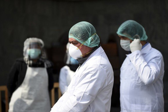 Au fost raportate încă 13 decese ale unor persoane confirmate cu noul corinavirus