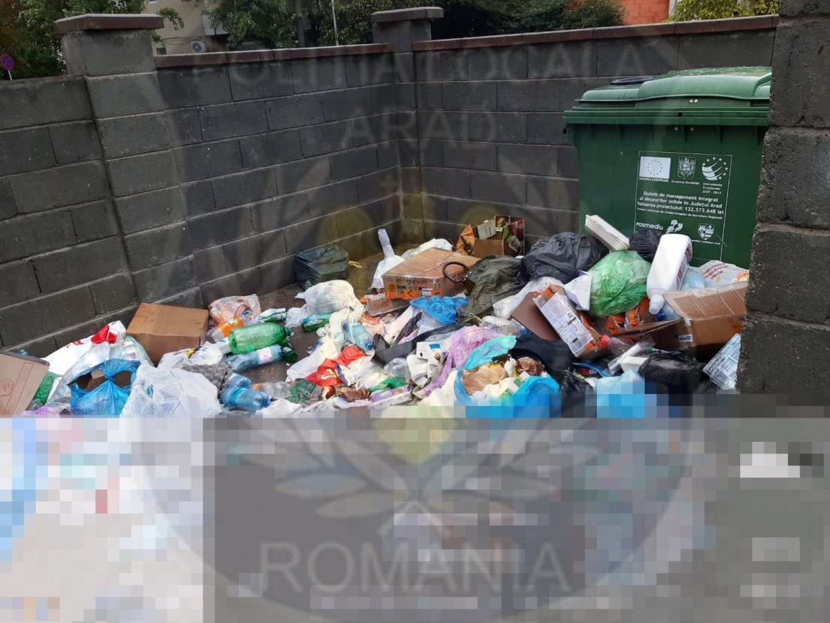 Arădean amendat din cauza locului în care și-a aruncat deșeurile; nici RETIM nu a scăpat cu fața curată (FOTO)