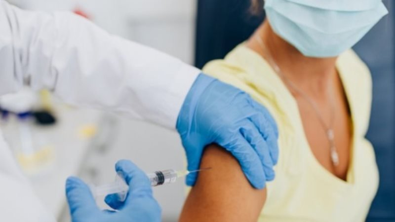 SONDAJ ARQ: Cu ce vaccin preferaţi să fiţi imunizaţi împotriva COVID-19?