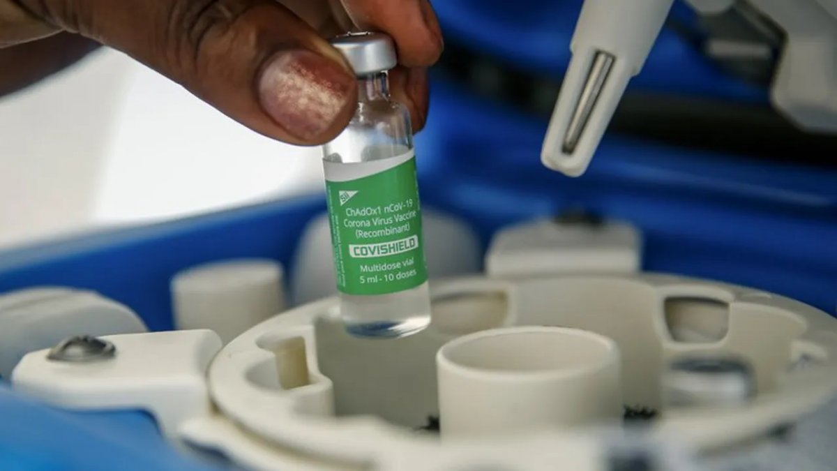 Eficienţa vaccinului AstraZeneca a fost redusă la 76%. Compania a fost obligată să-şi ajusteze datele după studiile din SUA