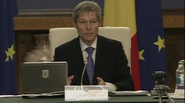 Premierul Dacian Cioloş nu vrea să dea ordonaţă de urgenţă pentru alegerea primarilor în două tururi