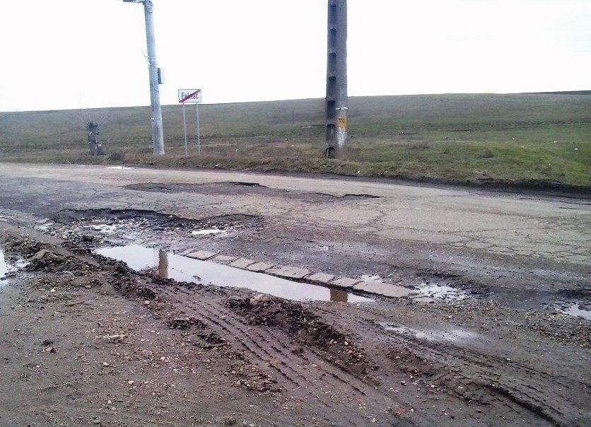 Drumuri care intră în reparații în acest an. Consiliul Județean a alocat un buget de 52 milioane lei