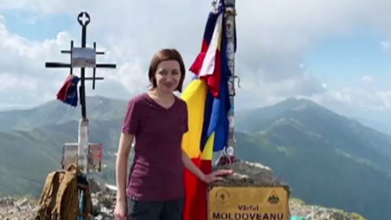 Maia Sandu a urcat pe cel mai înalt vârf din România