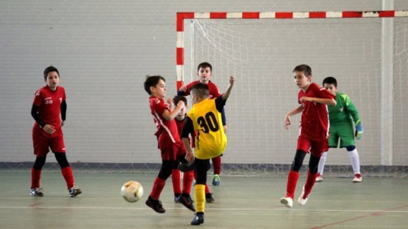 Se fac înscrieri la Cupa Aradului la minifotbal; când are loc competiţia