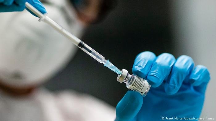 Alexandru Rafila îl contrazice pe Nelu Tătaru în privința vaccinării obligatorii: 