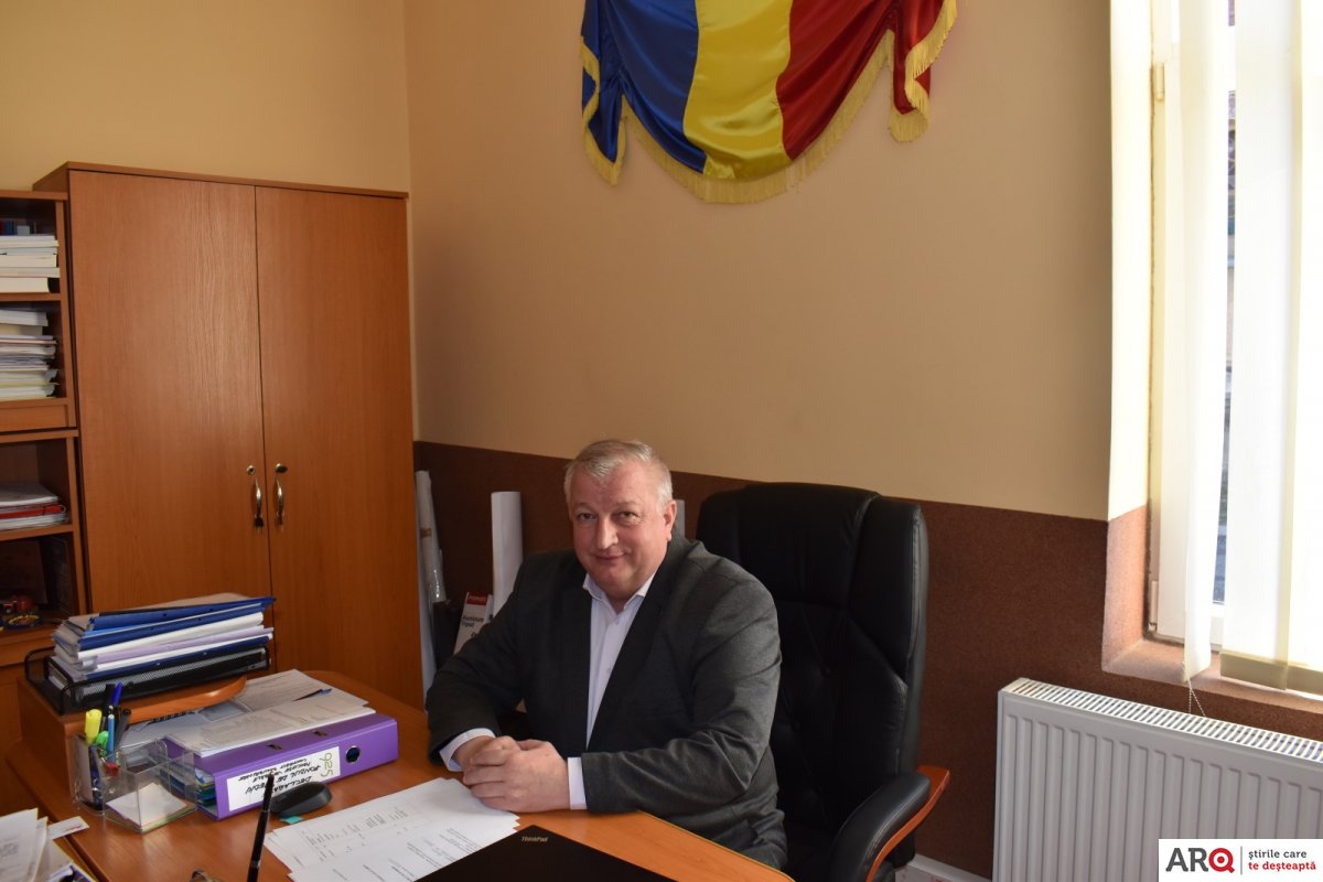  Zăbrani - primarul Dănuț Codrean are câteva proiecte spre finalizare, dar și proiecte noi pentru comună(FOTO şi VIDEO)