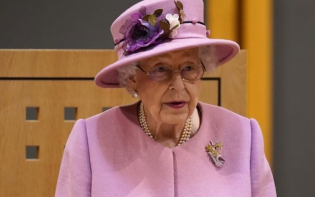 Familia regală se adună în jurul reginei Elisabeta a II-a: britanicii sunt îngrijorați cu privire la sănătatea acesteia / UPDATE: Regina a murit