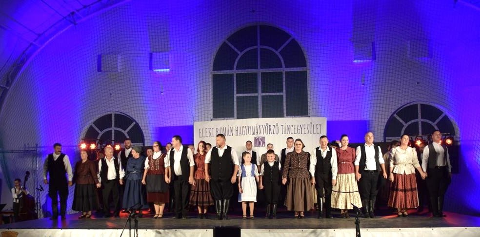75 de ani de dansuri româneşti la Aletea (Elek)