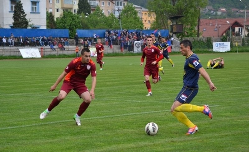 Un punct câştigat, sau 2 pierdute? FC Hunedoara - Naţional Sebiş 1-1