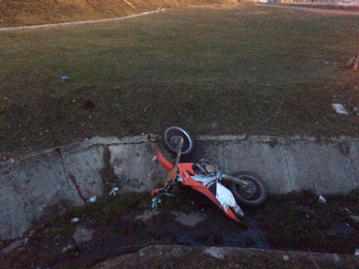 Un motociclist și-a rupt piciorul lângă Zădăreni