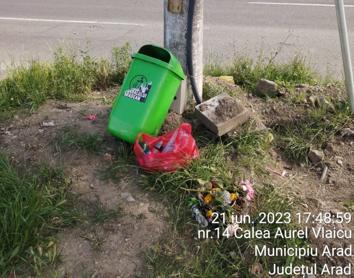 Buzoian venit „la lucru” în Arad prins cu sticluţa pe domeniul public, la cerşit, dar şi când a rupt un coş de gunoi