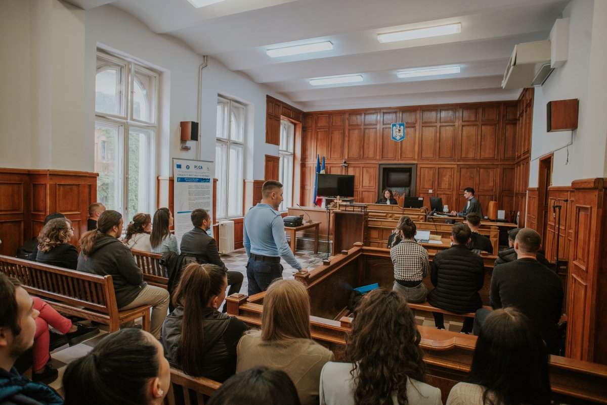 Studenții UVVG Magistrați pentru o zi în sala de judecată a Palatului Justiției din Arad