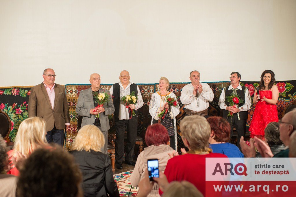  Televiziunea Arad si publicul Aradean au sarbatorit 60 de ani de cariera a indragitului interpret Benone Sinulescu