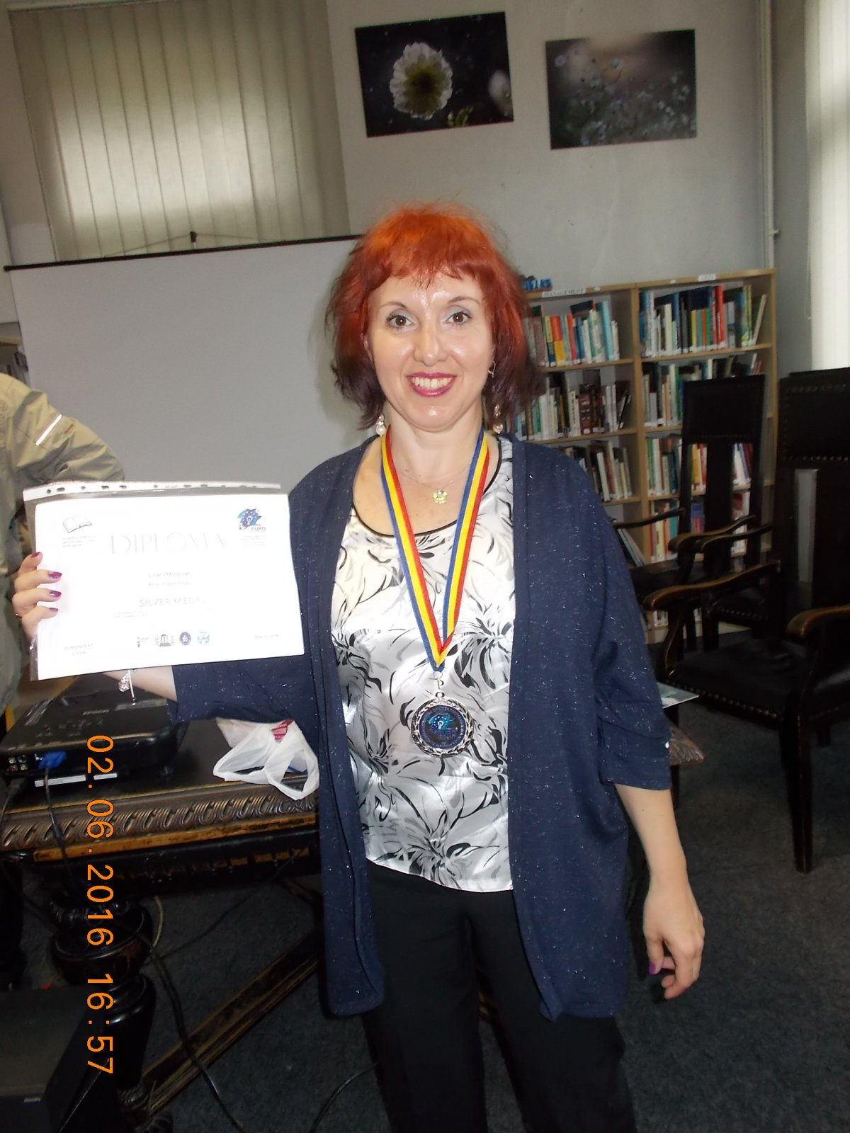 “EROII IMPOSIBILULUI” -  o medalie de argint pentru o membră a Ligii Scriitorilor din Arad: Liliana Moldovan