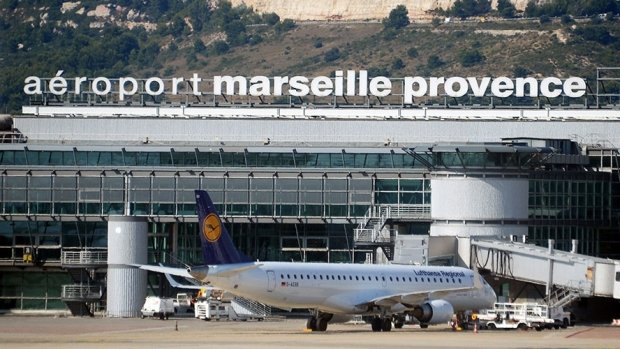 Alertă teroristă în Franţa! Aeroportul din Marsilia, EVACUAT din cauza unui colet suspect