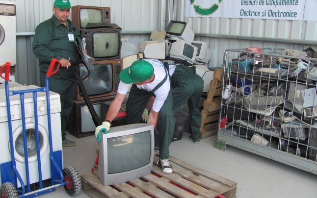 Deșeuri electrice și electronice, colectate la Pecica
