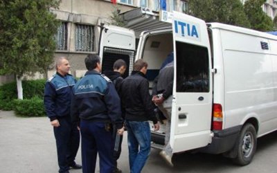 Doi minori au furat bunuri în valoare de 4.000 de lei, dintr-o locuință din județul Arad