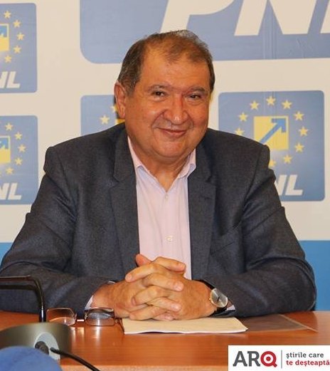Primarul Ioan Crișan:  „În Vladimirescu sunt condiții mai bune decât în unele orașe din județ”