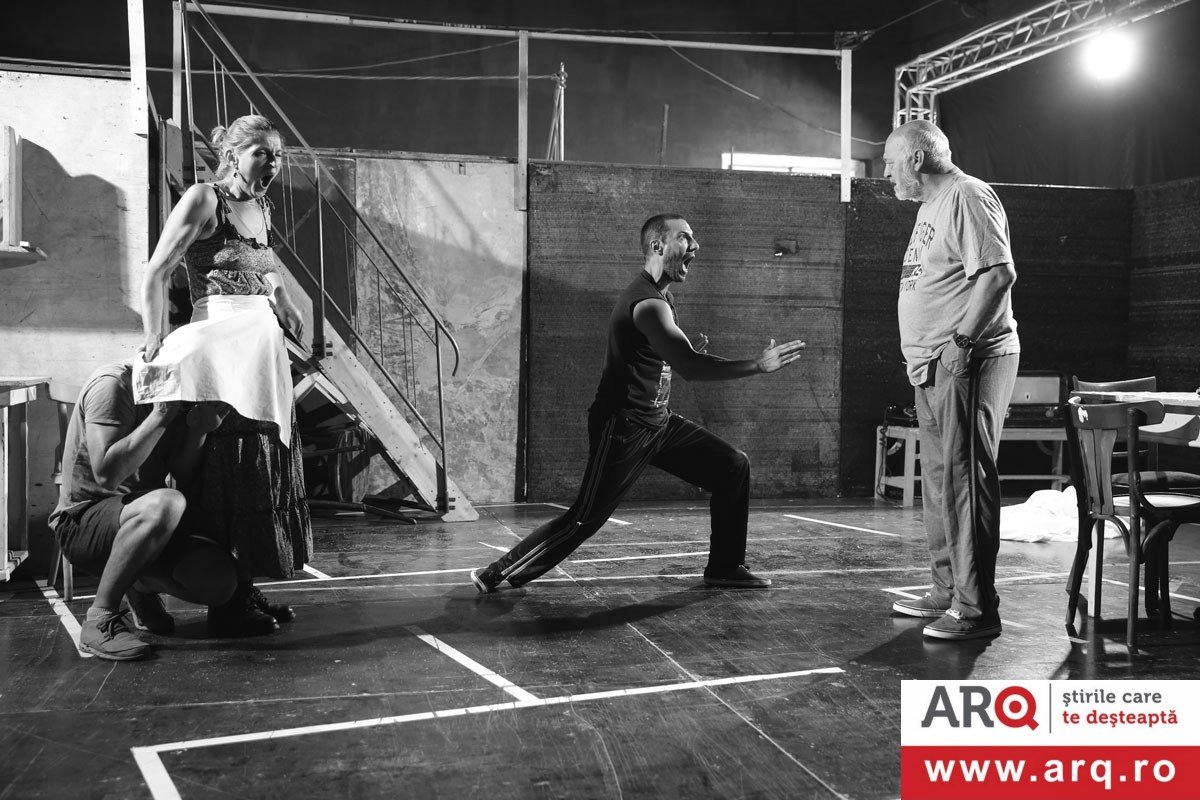 La Teatrul Clasic ,,Ioan Slavici” Arad  sunt în plină desfășurare  repetițiile pentru ,,Ecarisajul pentru toți” de  Boris Vian